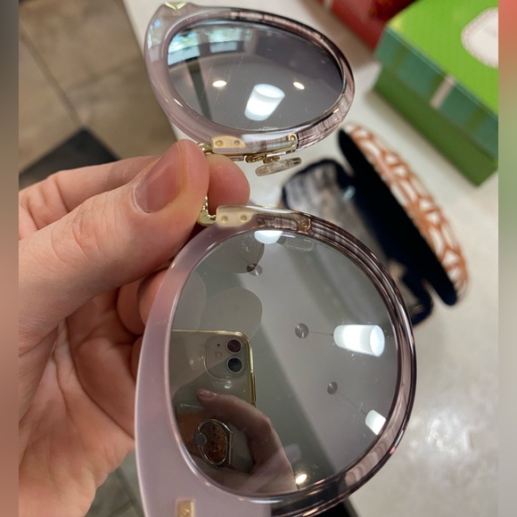 NWOT Stella and Dot Cat Eye Sunglasses with case - Picture 3 of 5